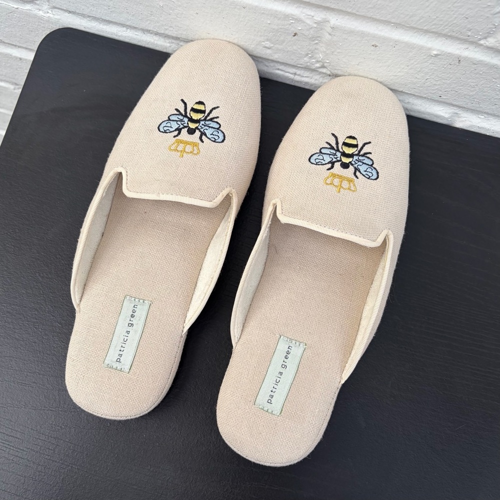 Patricia Green Queen Bee Embroidered Linen Slippers, SZ 9 MSRP $128 - Picture 3 of 7
